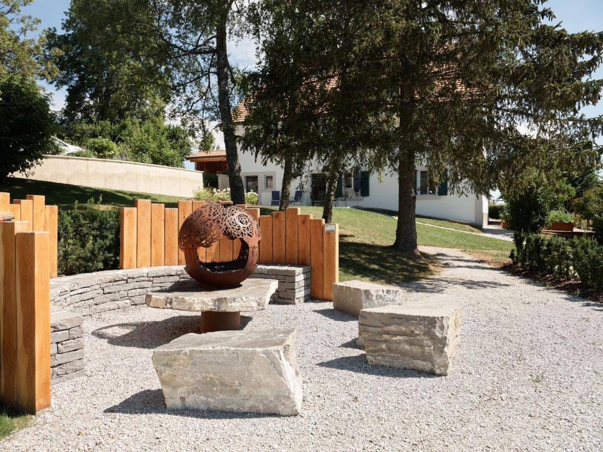 Jurabelle Bed & Breakfast La Cote-aux-Fees Exterior photo