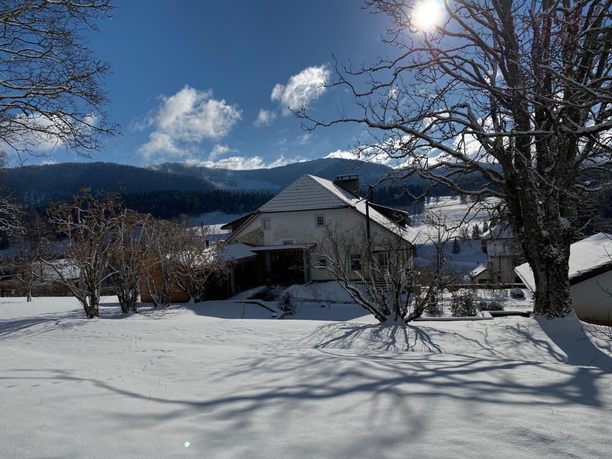 Jurabelle Bed & Breakfast La Cote-aux-Fees Exterior photo