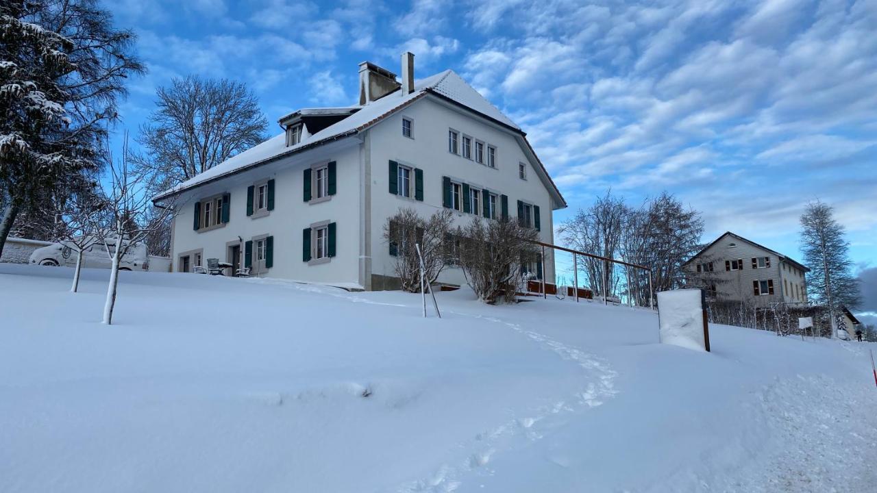 Jurabelle Bed & Breakfast La Cote-aux-Fees Exterior photo
