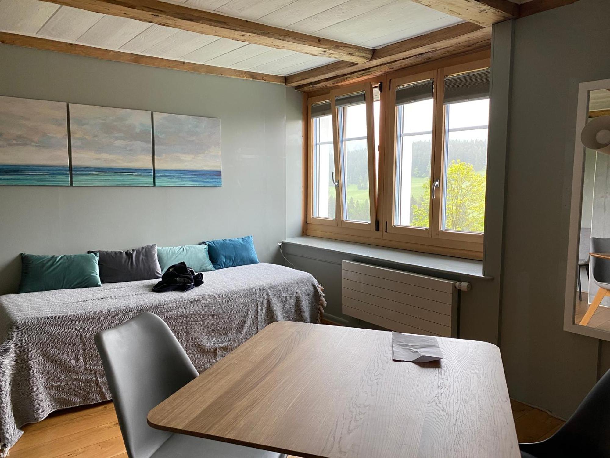 Jurabelle Bed & Breakfast La Cote-aux-Fees Exterior photo