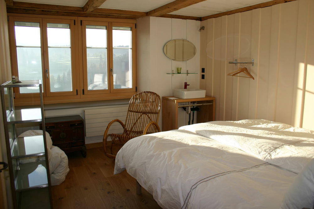 Jurabelle Bed & Breakfast La Cote-aux-Fees Exterior photo